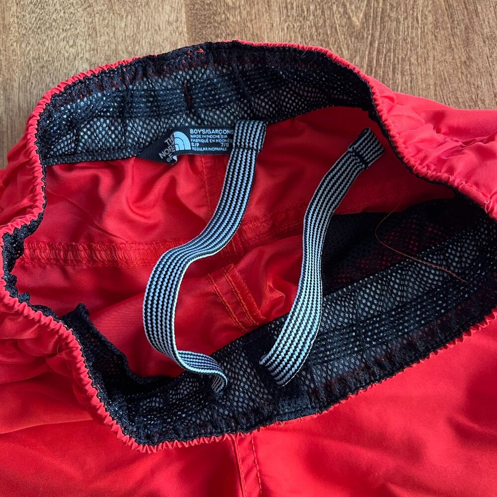 The North Face swim/water shorts S 7/8 - Picture 3 of 9